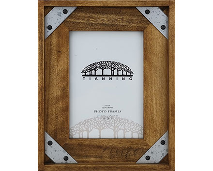 Timeless Elegance: Exploring Metal Picture Frames in Bulk